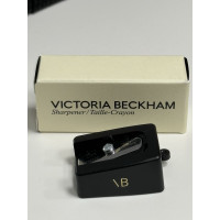 Точилка Victoria Beckham Sharpener