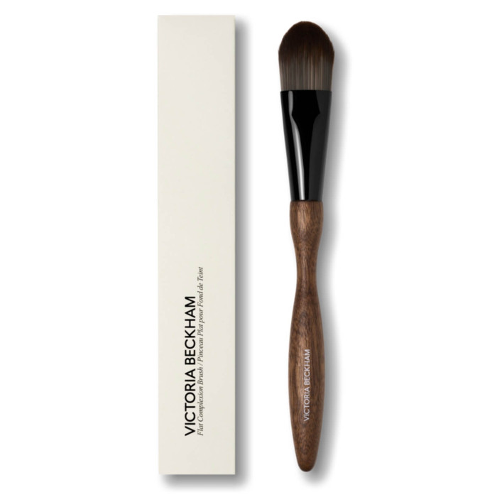 Кисть для нанесения тональной основы Victoria Beckham Beauty 10. Flat Complexion Brush